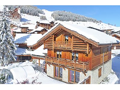 Chalet Loup Lodge