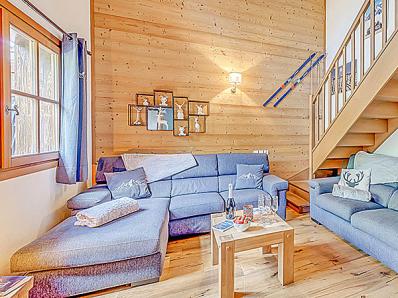 Chalet Blue Wood - житлова кімната